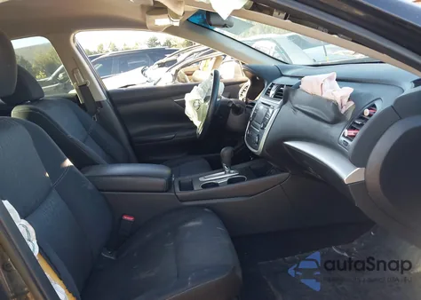 2018 Nissan Altima 2.5 S z USA, uszkodzony, nr VIN 1N4AL3AP0JC207907